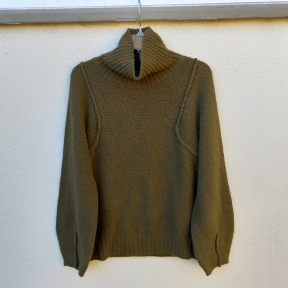 NWOT Olive Green Cozy Slouchy Turtleneck/Mockneck Sweater Size S - Picture 9 of 15